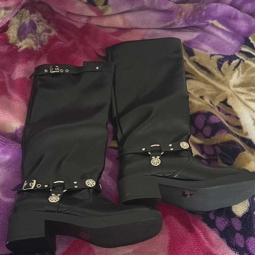 Fashion Nova Black and Silver Heeled Boots with Decorative Strap
